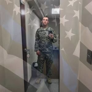 Meet your Posher, Justin